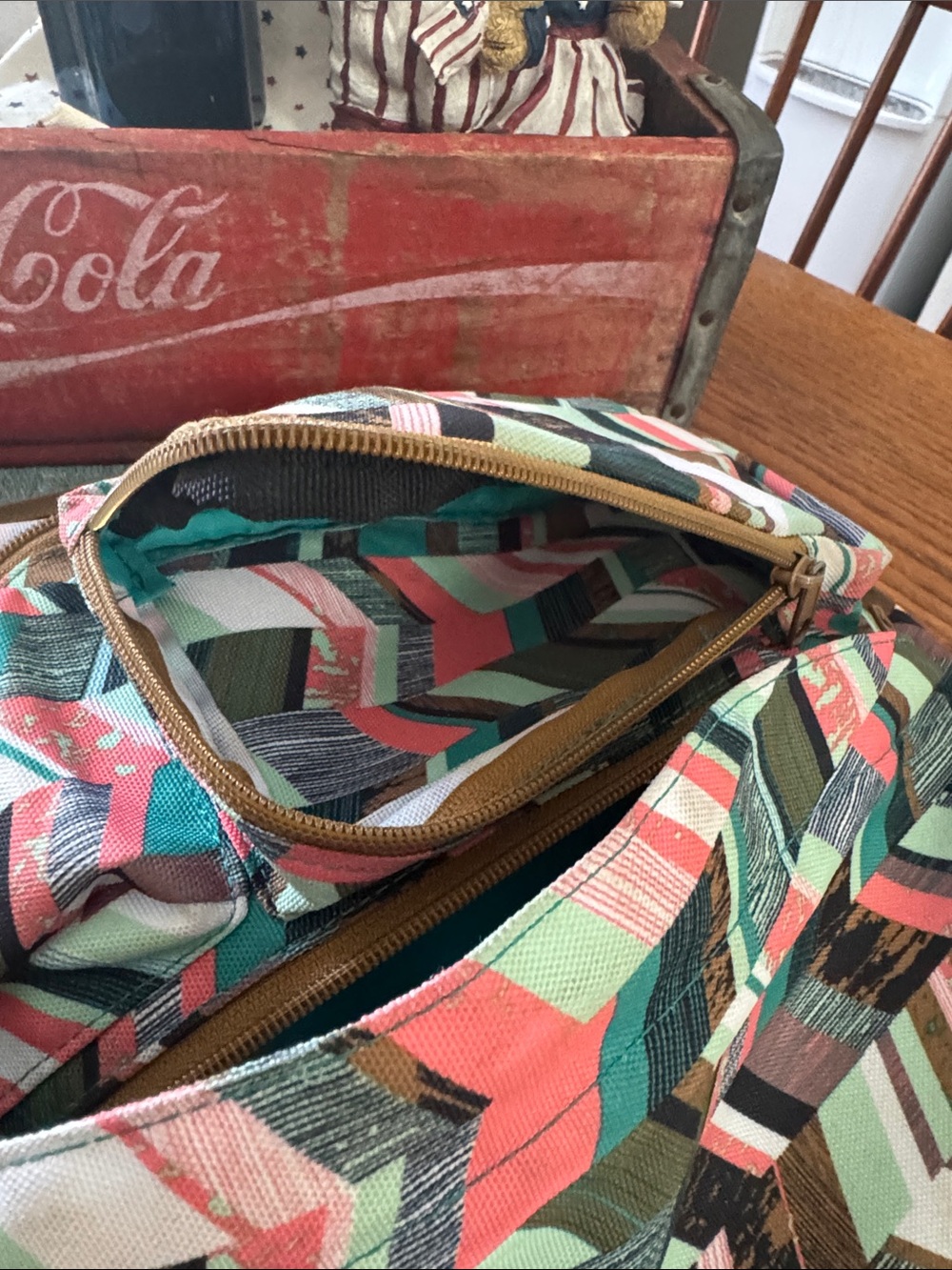 KAVU Rope Sling Bag Chevron Geometric ‎ Outdoor Backpack - Picture 4 of 7